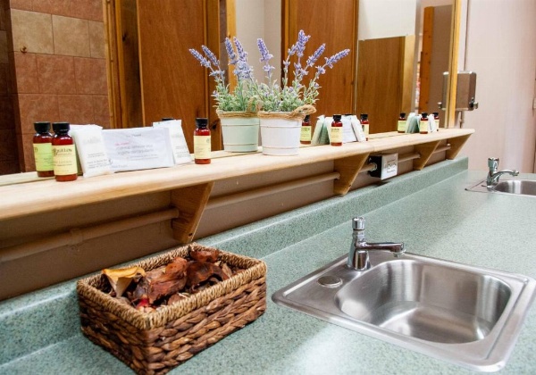 Royal Gorge Cabins image 117