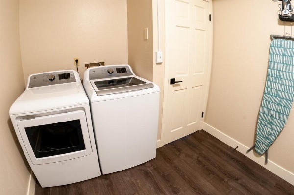 Royal Gorge Cabins image 131