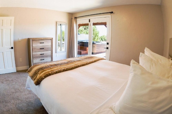 Royal Gorge Cabins image 145