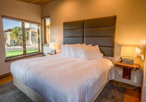 Royal Gorge Cabins image 35