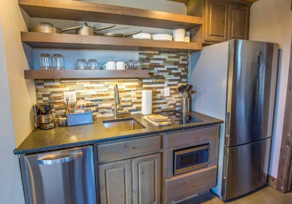 Royal Gorge Cabins image 40