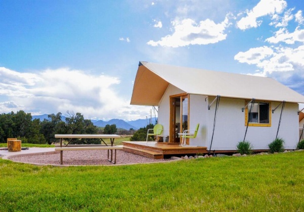 Royal Gorge Cabins image 89